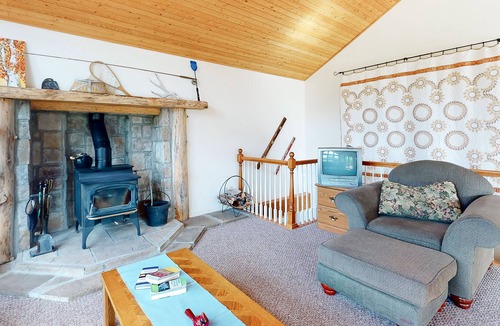 Lake George House | New listing! Secluded cabin w/ mountain views, spacious deck, & wood stove!