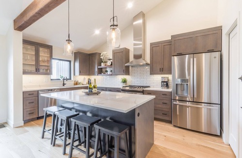 Ridgway House | New Listing - The Summit! Brand New Luxury Townhome-Air Conditioning