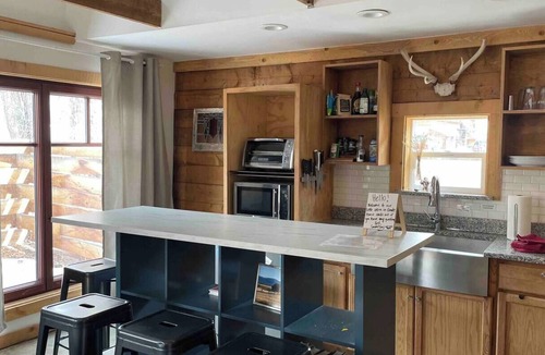 Creede House | New Listing! Walk to Downtown Creede | Pet-Friendly | Mountain Views