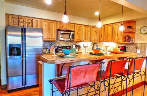 Steamboat Springs Condo | ⭐️ New Listings ⭐️ Updated LOFT + Gas Fireplace