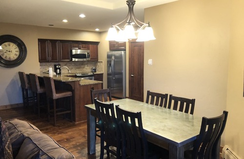 Breckenridge Condo | New Luxury 2Bedroom on Upper Floor Ski In/Ski Out in Breckenridge