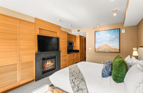 Snowmass Village Apartment | New! Luxury Resort Ski In Ski Out Studio