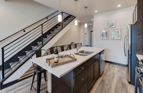 Winter Park House | New Luxury Villa #280 With Rooftop Hot Tub & Great Views - 500 Dollars Of FREE Activities & Equipment Rentals Daily