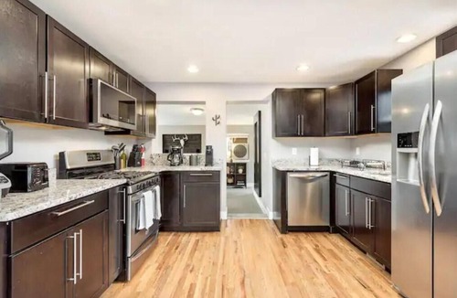 Arvada Plaza Area House | NEW! Modern 2 Bed/2BA House - walkable to Olde Town!