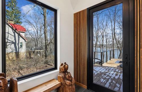 McHenry House | New Modern Lakefront Close to Wisp