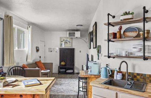 Redlands Apartment | NEW! Quaint Monument Retreat