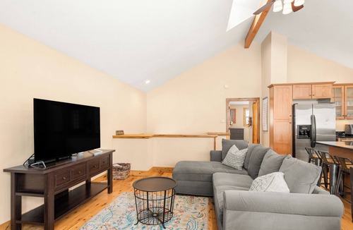 Warrior's Mark House | New! Quiet Area, Private Hot Tub