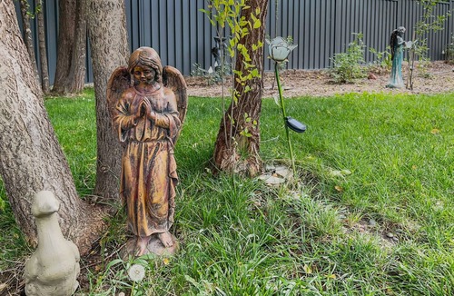 Clifton House | NEW! Quiet Garden Sanctuary