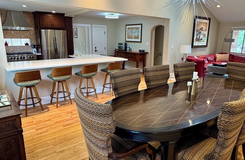 Morse Park House | NEW REMODEL. Luxury Creekside Open Plan Bungalow. Near Red Rocks/Downtown.