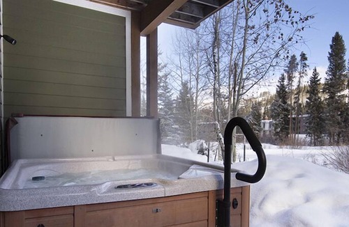 Winter Park House | New rental with Fraser river views, BBQ, private hot tub, 2 master suites