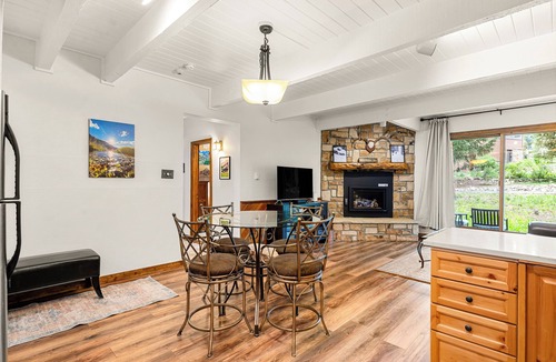 Peak 9 Condo | New! Spacious 1 BD near Lifts and Town. Hot tubs!