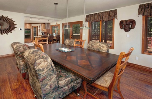 Three Peaks House | New to the rental market! Private hot tub!