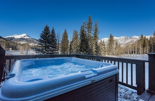 Purgatory House | New Townhome Across from Purgatory - Awesome Views - Hot Tub - Shuttle