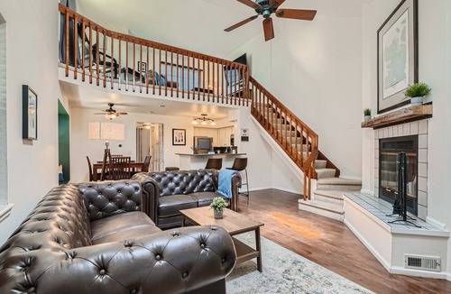 Meadow Hills Condo | New! Urban Oasis - Pool Access - Fireplace - 30 Day Rental