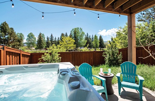 Carbondale House | Newly Built, Stylish Modern Condo w/Hot Tub & Large Balcony, 30 mi. to Aspen!