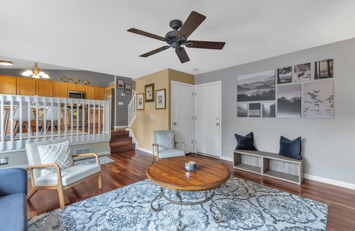Westridge House | Newly Refurnished 3 Bed 2 Bath Highlands Ranch Home - Executive Rental
