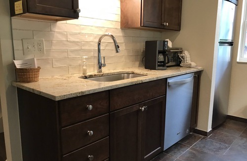 Frisco Condo | NEWLY REMODELED KITCHEN AND BATHROOMS! Great mountain views. End unit.