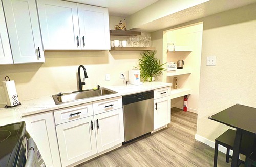 Federal Heights House | Newly renovated 3-bedroom basement in Thornton
