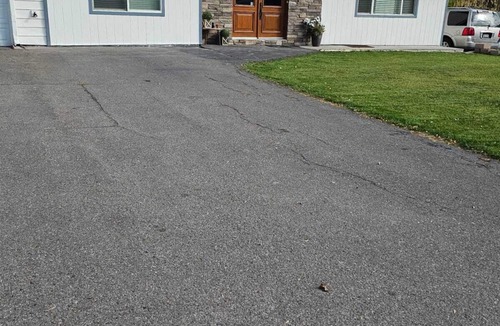 Glenwood Springs House | nMountain Vista, Cozy Home, 5 minutes to attractions