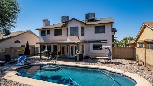 Park Hill House | North Phoenix 4 Bdrm Vacation Home wPool Games