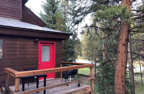 Blue River Ski Chalet | Norway Cabin Summary: