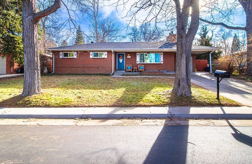 North Alameda House | O'Kane Park Retreat, Lakewood, CO
