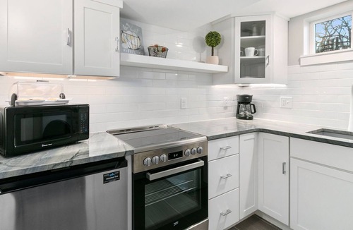 University Park Apartment | Old Town FOCO Luxury Suite