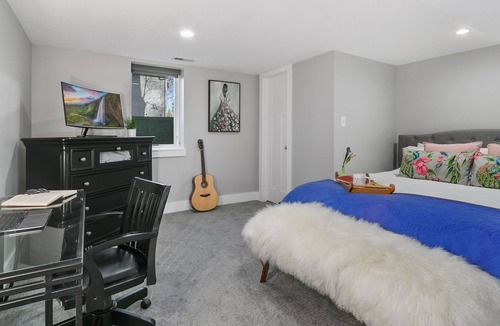 University Park Apartment | Old Town FOCO Luxury Suite