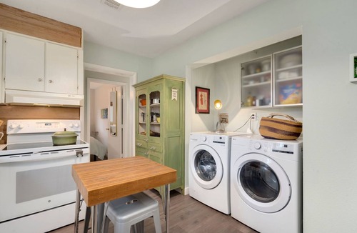 Fort Collins House | Old Town Retreat w/Vintage Flair Near CSU, Bikes!