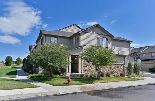 Monument House | OMG, cozy Long-Term stays are welcome. This property has everything you need!