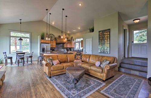 Conifer House | On-Site Hiking Access: Mtn-View Conifer Cabin