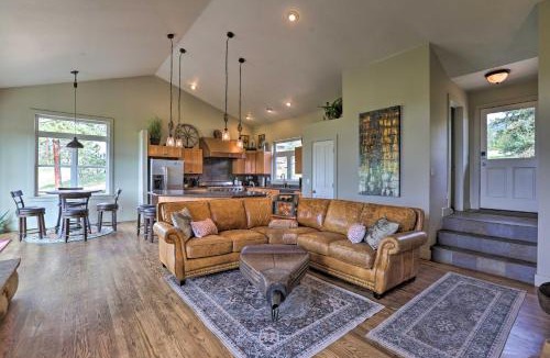 Conifer House | On-Site Hiking Access Mtn-View Conifer Cabin