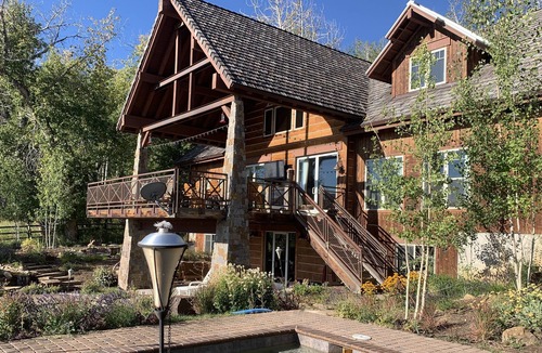 Gypsum House | One of a Kind, Perfect Retreat, 750 acres of private fishing, hiking and more