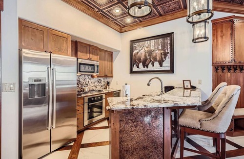 Timber Trail Apartment | One Ski Hill 4BR Slopeside Penthouse Peak 8 Ski-In/Ski-Out Luxury