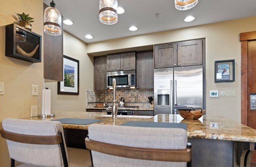 Boulder Ridge Apartment | One Ski Hill Peak 8 Luxury Ski-In/Ski-Out Studio Breckenridge