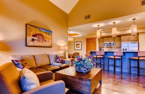 Peak 8 Condo | One Ski Hill Penthouse: Ski-in/Out, A/C, Swimming Pool, Bowling, Shuttle