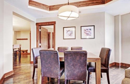 Peak 8 Apartment | One Ski Hill Place S8325