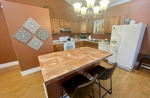 Westcliffe Hotel | Open concept kitchen/living & dog friendly