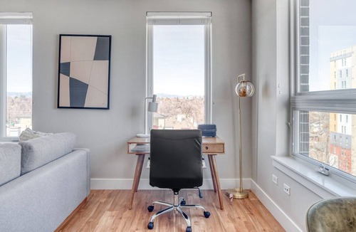 Hale Apartment | Open Congress Park 2BR w/ Gym & Pool, near shops & dining, by Blueground