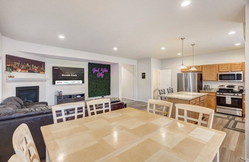 Village Seven House | Orchid Oasis! Home w/Foosball, BBQ & Fire Pit