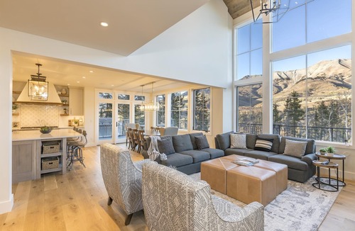 Mountain Village House | OVERLOOK HAUS- Mountain Oasis Overlooking San Sophia’s Ridge, Fire Pit & Hot Tub