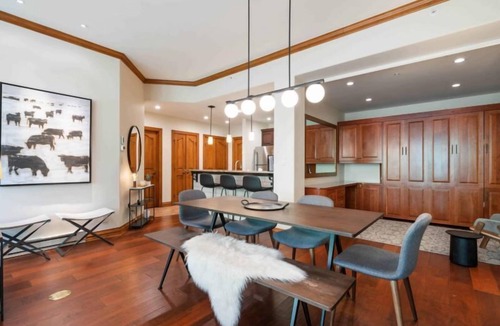 Beaver Creek Condo | Oxford Court 207 - 2 Bedroom plus Den Residence