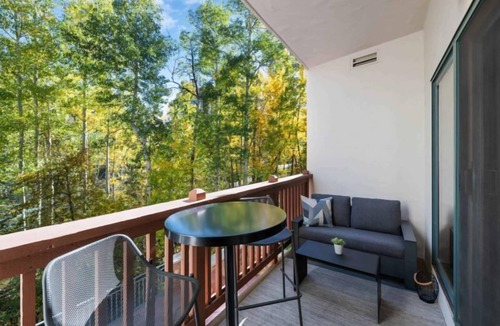 Beaver Creek Condo | Oxford Court 207 - 2 Bedroom plus Den Residence