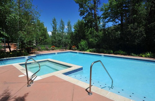 Beaver Creek Apartment | Oxford Court #305 condo