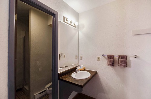 Cheyenne Wells Hotel | OYO Hotel Cheyenne Wells - US 40