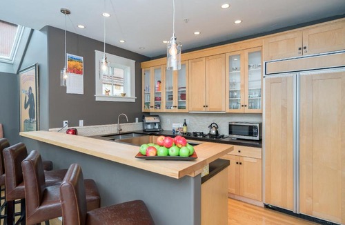 Telluride Apartment | PACIFIC PLACE by Exceptional Stays