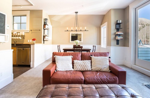 Telluride House | PACIFIC PLACE TOO- Delightful Downtown Hideaway w/Walk-to-Ski, Views!