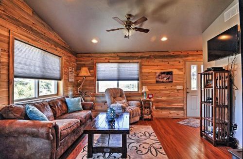 Pagosa Springs Apartment | Pagosa Springs Escape with Deck, Hot Tub and Grill!