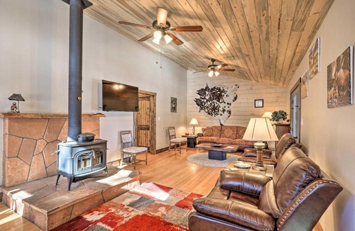 Pagosa Springs House | Pagosa Springs Gem with Yard, Decks and Mtn Views!