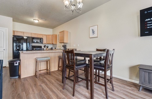 Southeast Colorado Springs House | Painted Sky Too|8 min Airport|15 min hospital